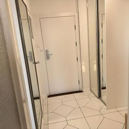Apartament Bazylianska - 100M Do Metra 