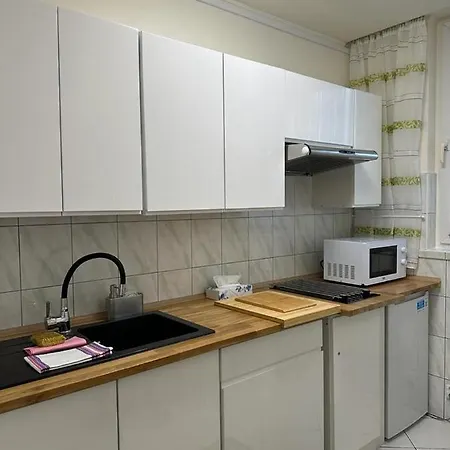 Apartament Bazylianska - 100M Do Metra 